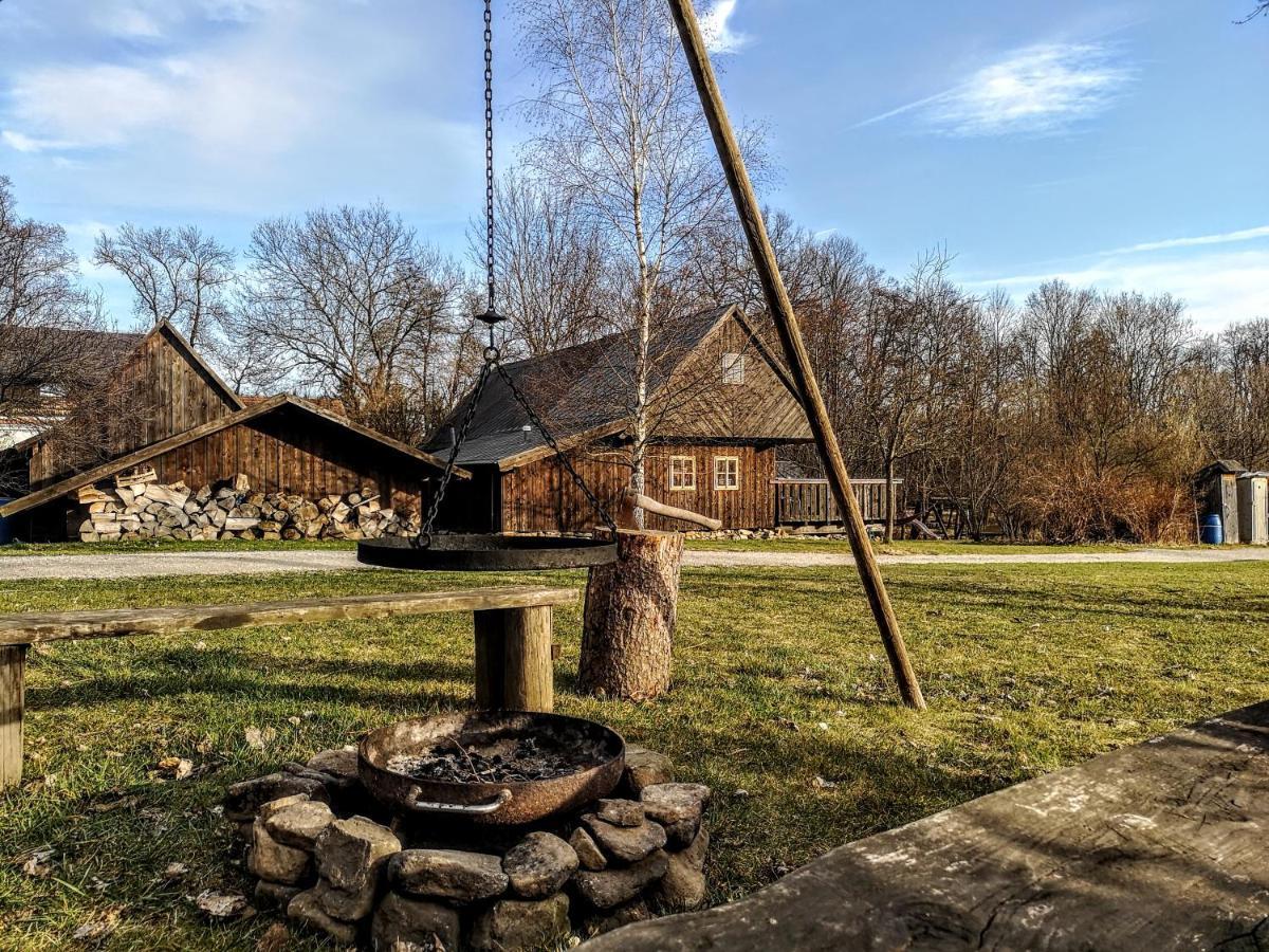Apartmany Cerveny Dvur Chvalšiny Kültér fotó