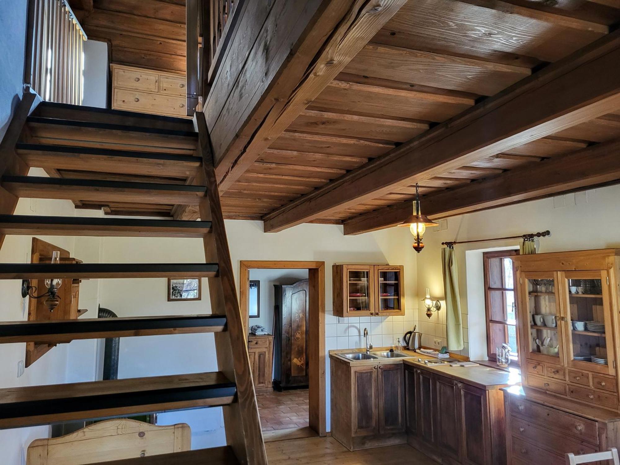 Apartmany Cerveny Dvur Chvalšiny Kültér fotó