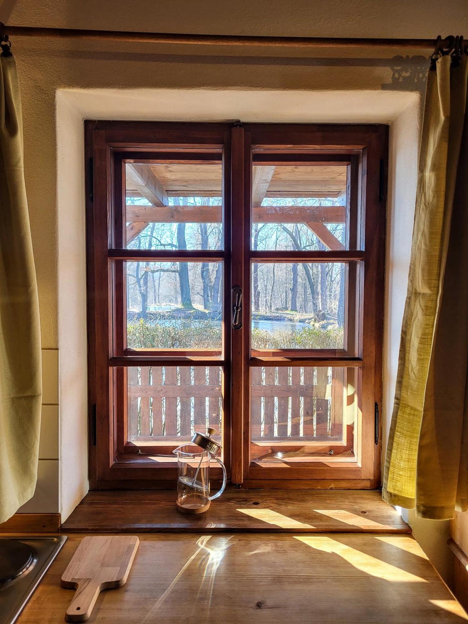 Apartmany Cerveny Dvur Chvalšiny Kültér fotó