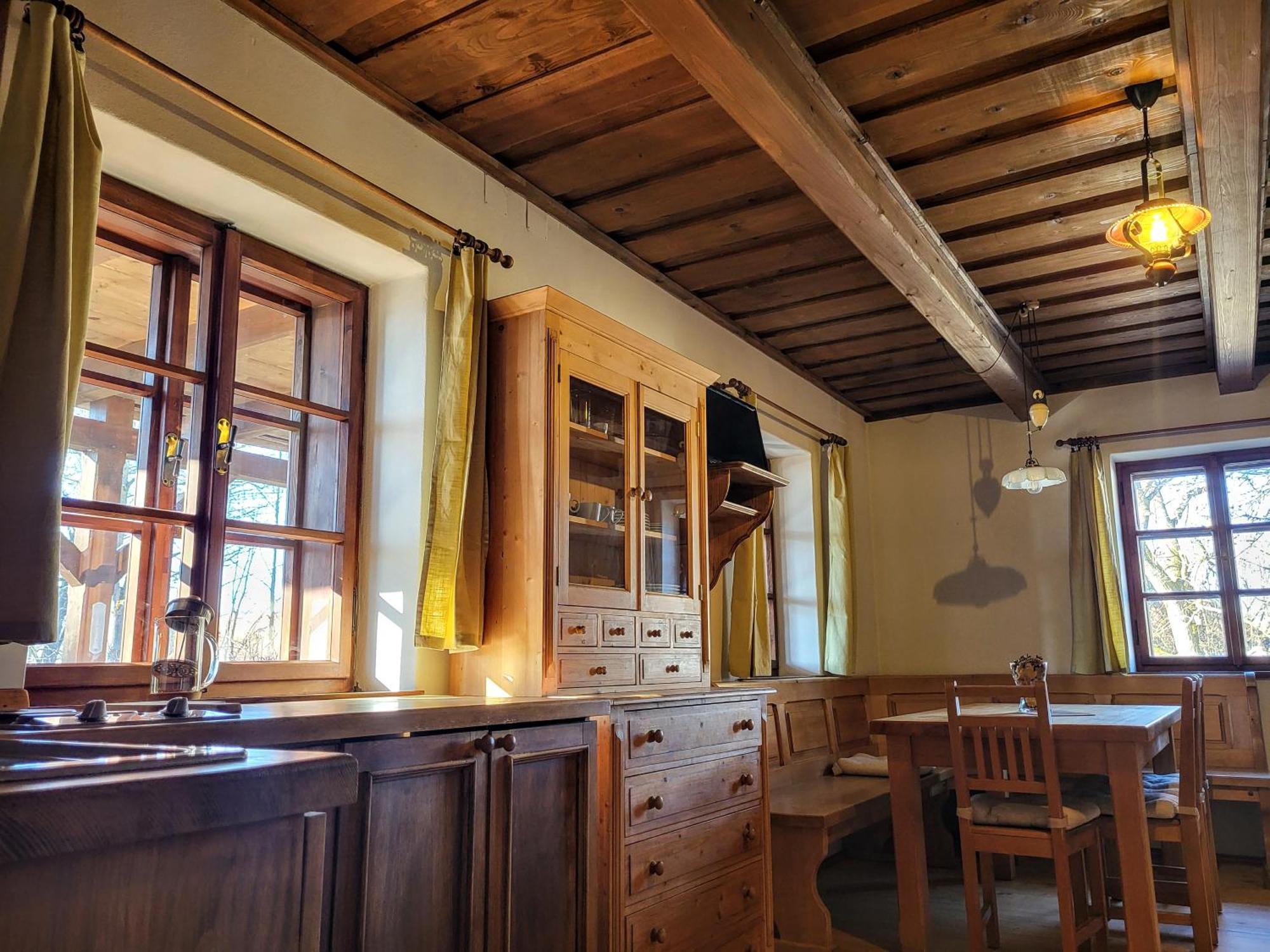 Apartmany Cerveny Dvur Chvalšiny Kültér fotó