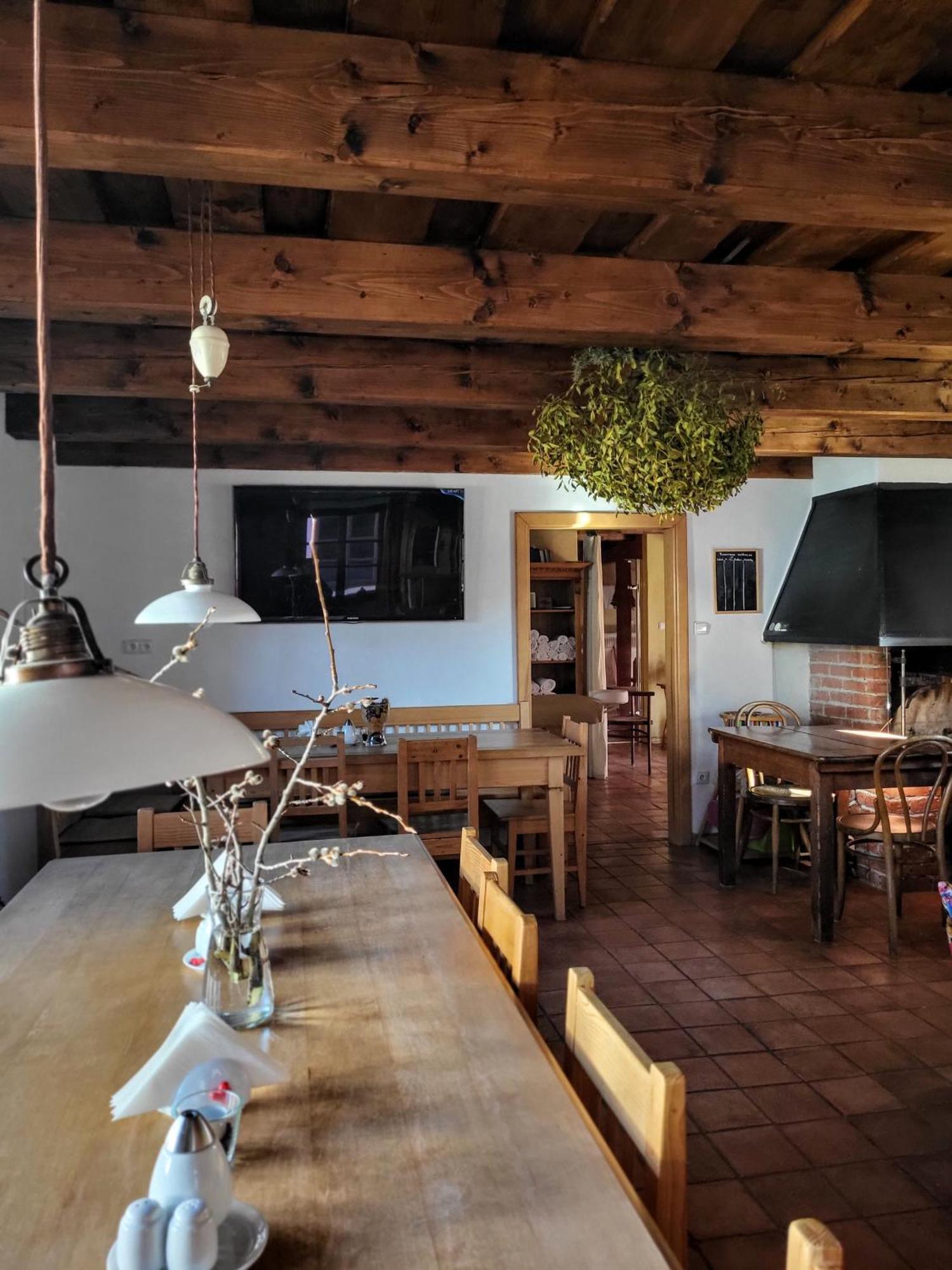Apartmany Cerveny Dvur Chvalšiny Kültér fotó