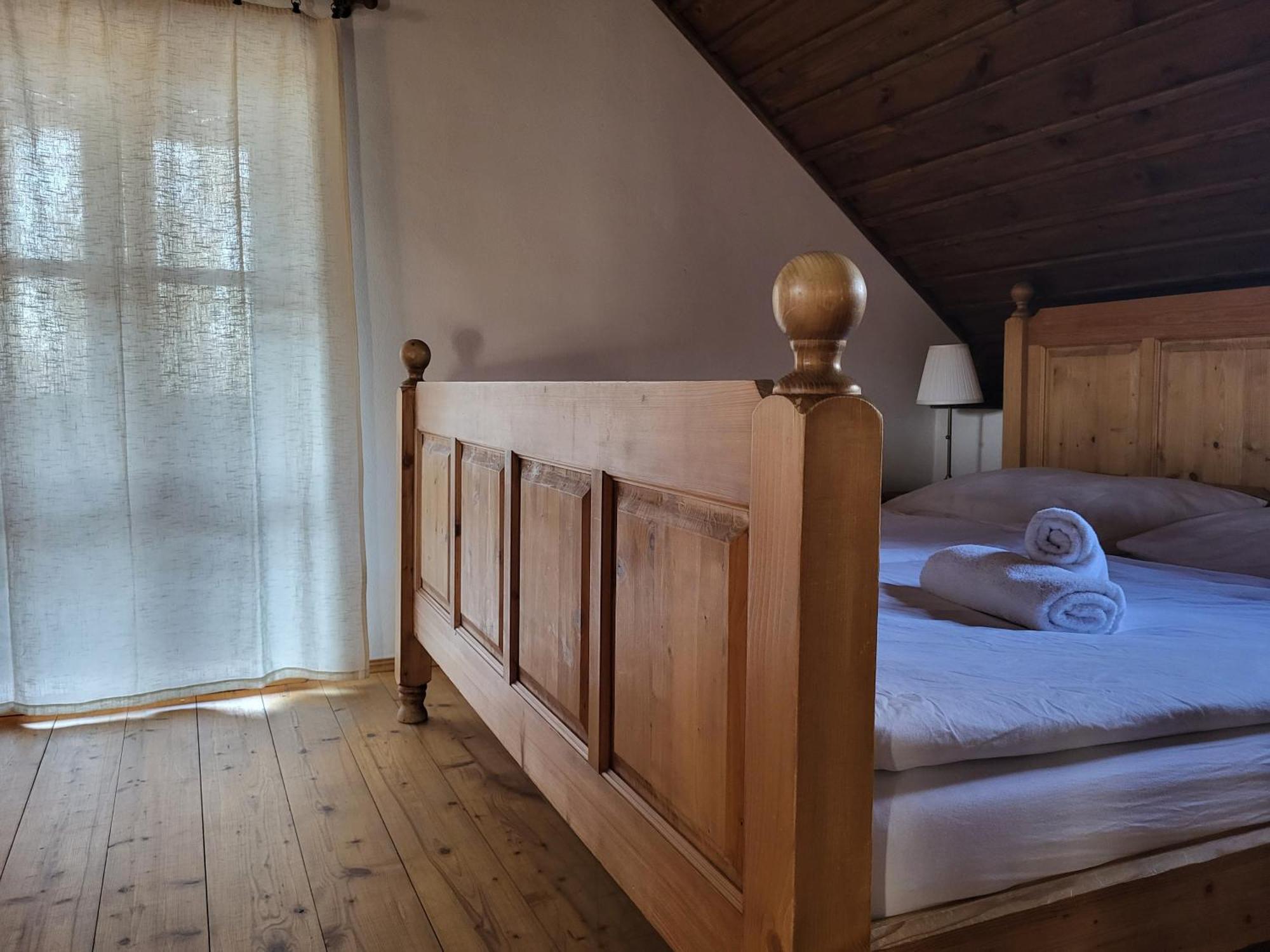Apartmany Cerveny Dvur Chvalšiny Kültér fotó